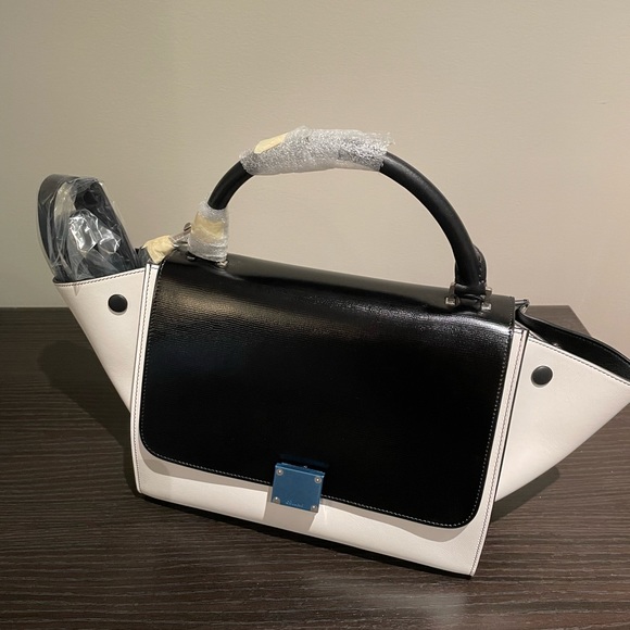 Brand new authentic Celine trapeze - Picture 3 of 6